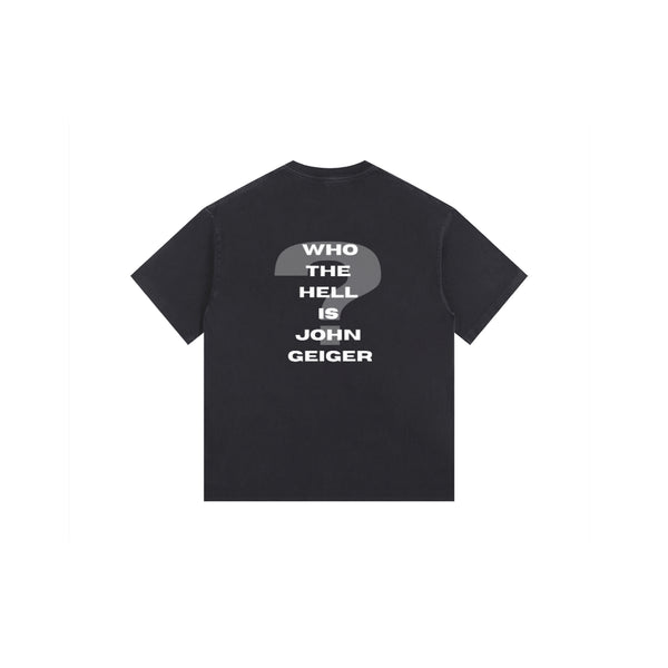 John Geiger "WHO THE HELL IS" T-SHIRT BLACK/WHITE